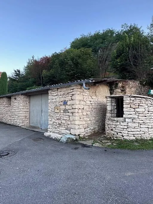 La Maison De Mounette L'Isle-d'Abeau 0*,  France